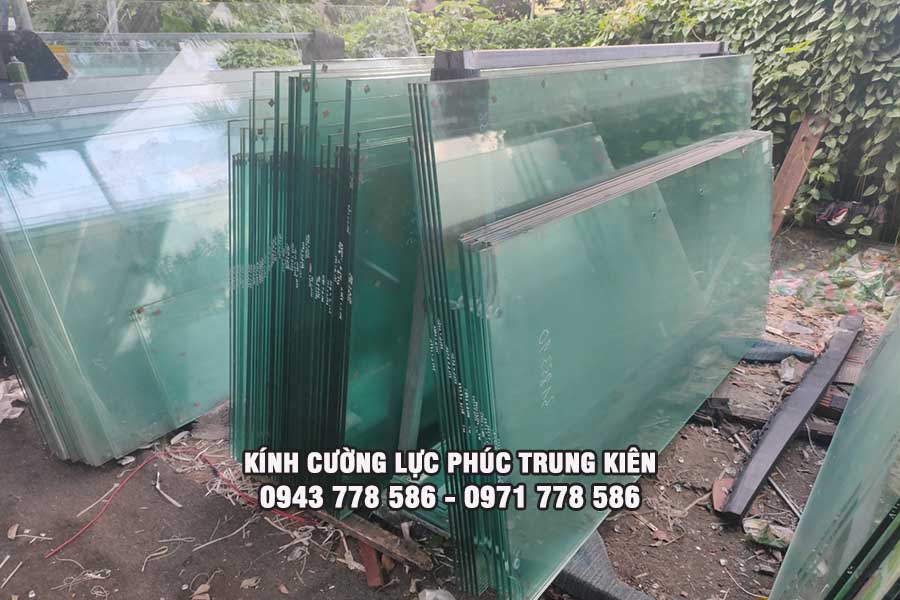 ứng dụng kính cường lực trong nhà ở
